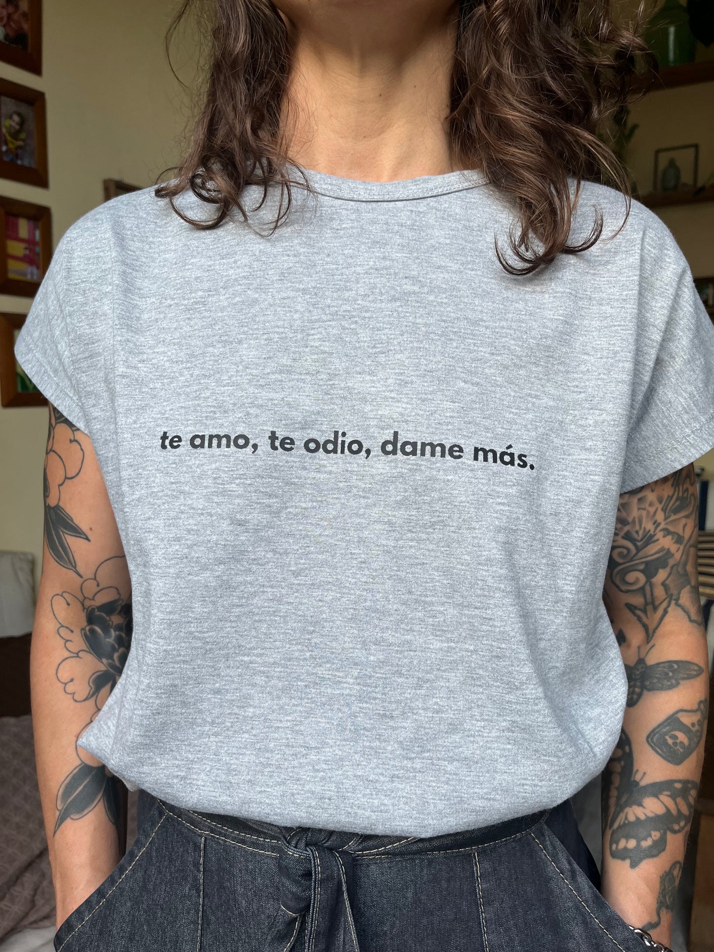 UNA REMERA QUE DIGA